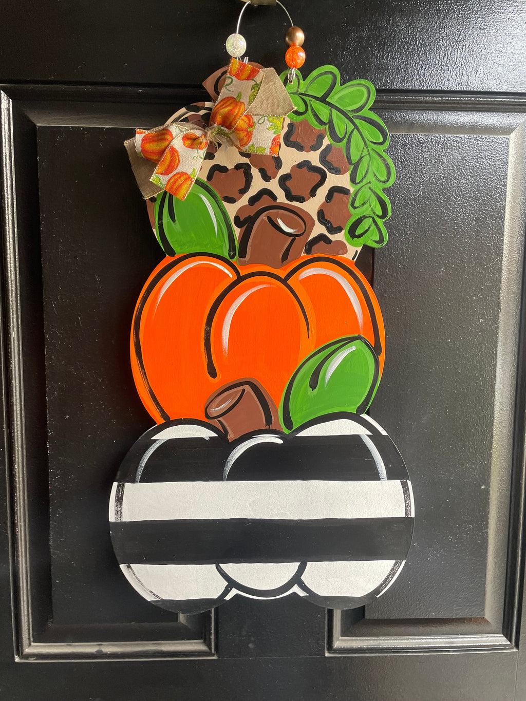 Pumpkin stack Door Hanger, Thanksgiving door hanger, autumn door hanger, pumpkin decor, happy harvest, custom door hanger, fall, burlap