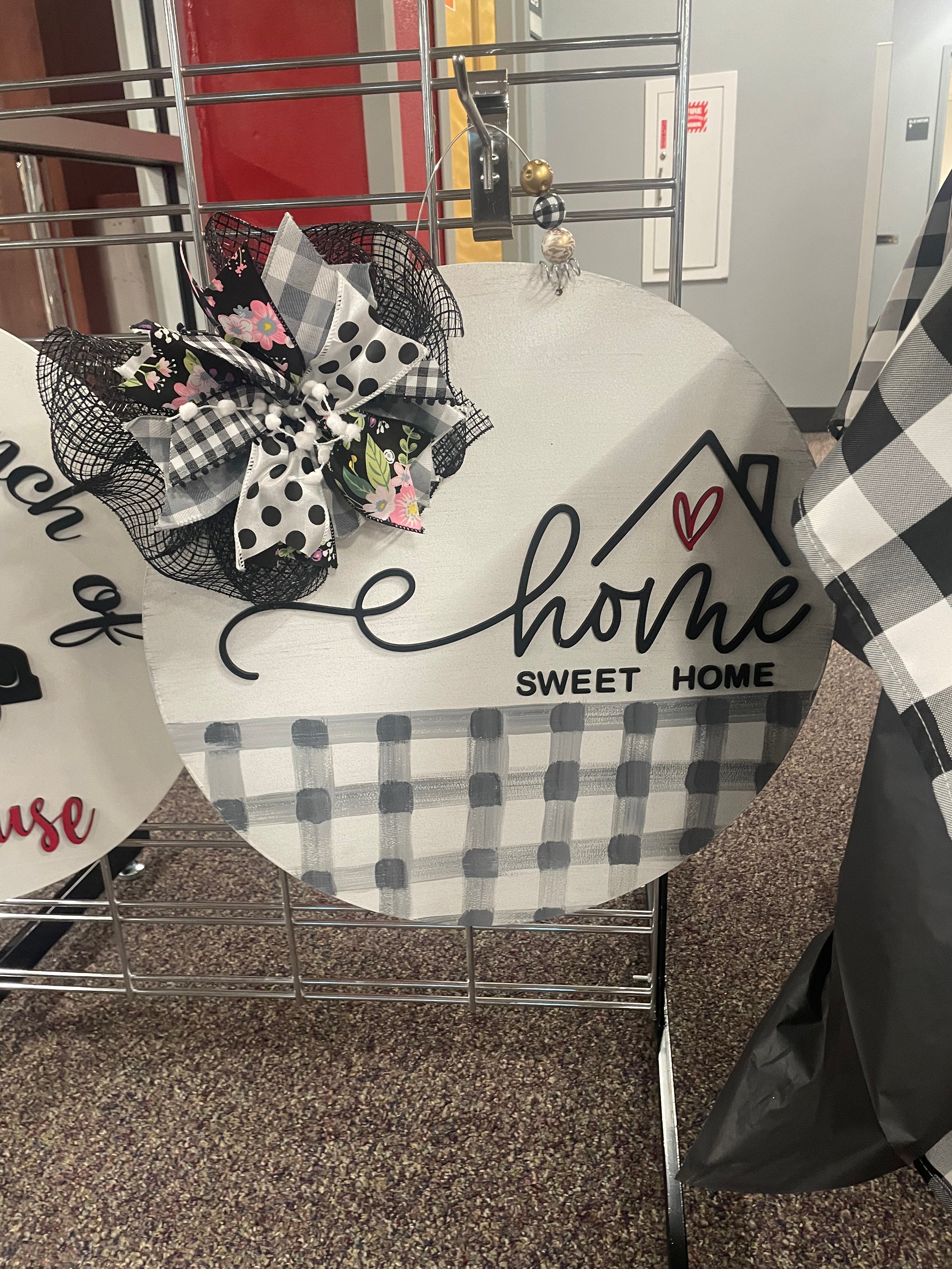 Home sweet home plaid Round door hanger -WHS FB